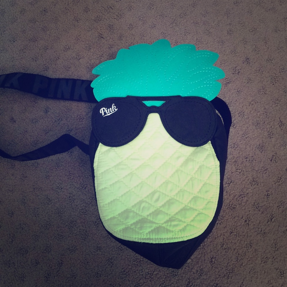 Pink pineapple lunch cooler